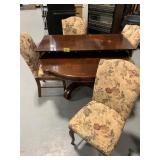 ORNATE DINING ROOM TABLE W/ LEAF & 4 MATCHING