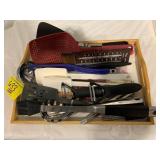 TRAY OF KITCHEN UTENCILS