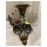 METAL Dï¿½COR SHELF, METAL PLANTER POT, PRESSED