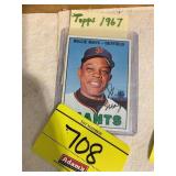 1967 WILLIE MAYS BASEBALL CARD