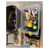 PALLET W/ GROOMING KIT, CLEANING SUPPLIES OF ALL