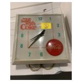 VINTAGE PLASTIC COKE SODA CLOCK