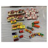 GROUP OF MATCHBOX, PLASTIC & TOMICA CARS & TRUCKS