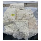 GROUP OF DOILIES & CROCHET TABLECLOTHS