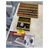 DRILL MASTER HOLE JIG KIT, 2 WOODEN DRILL BIT