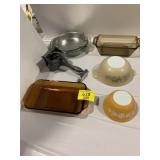 PYREX MUSHROOM & BUTTERFLY MIXING BOWLS, GLASS