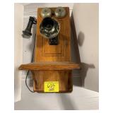 ANTIQUE WOOD CASE WALL PHONE W/ INARDS