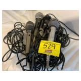 UNISPHERE A MICROPHONE, 2 REALISTIC BRAND
