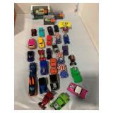 GROUP OF LOOSE DIECAST CARS OF ALL KINDS