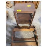 3-TIER WOODEN END TABLE, 2 WOODEN GUN RACKS