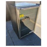 FRIGIDAIRE BEVERAGE COOLER