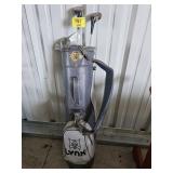 LYNX GOLF BAG W/ CLUBS
