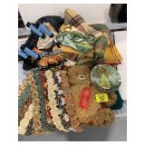 YO-YO QUILT PANEL, CLOTH NAPKINS OF ALL STYLES,