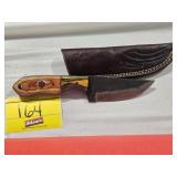 HANDMADE KNIFE WITH APPROX 4' BLADE AND LEATHER