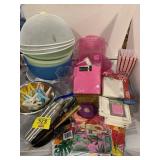 SEALED NAPKINS, PLASTIC BOWLS, FLY COVERS, CHIP