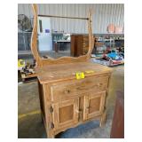 ANTIQUE WOODEN WISHBONE BACK DRY SINK