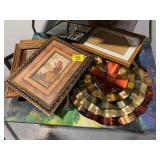 PALLET OF WALL ART & PICTURE FRAMES OF ALL KINDS