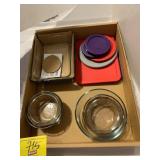 APPEARS NEW SET OF PYREX GLASS BAKEWARE