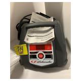 APPEARS NEW SCHUMACHER BATTERY CHARGER