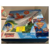 SONIC TORNADO BIPLANE, SUPERMAN BATH BOMB
