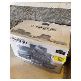 STRAWBERRY STREET DINNER SET IN BOX