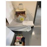 ARLINGTON PUNCHBOWL SET, MAGAZINES & Dï¿½COR UNDER