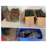 GROUP OF CHRISTMAS Dï¿½COR