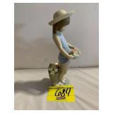 LLADRO GIRL W/ FLOWERS