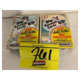 2 TOPPS SEALED BASEBALL PICTURE CARD PACKS