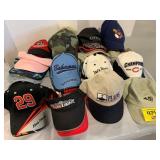 LARGE GROUP OF MEN'S HATS