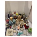 FIGURINES, CANDLES, FENTON GLASS SHOE