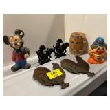 ROOSTER TRIVETS & HOLDERS, WOODEN BELLEVILLE