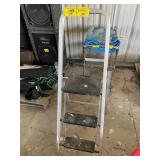 STEPLADDER