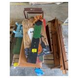 WOODEN SHELVES, HOLIDAY Dï¿½COR, WEIGHT BENCH