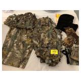 CAMO GLOVES, PANTS, COVERS, HUNTING GEAR