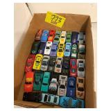 FLAT OF LOOSE VINTAGE CARS & TRUCKS