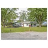 122 N Arthur Street, Wamac, IL 62801