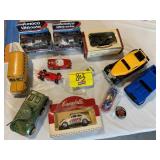 GROUP OF PLASTIC & METAL / DIECAST CARS