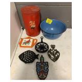 BLUE ENAMELWARE POT, MCM METAL TRIVETS, RED METAL