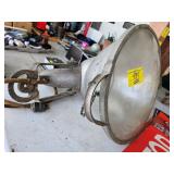 LARGE SEARCHLIGHT / SPOTLIGHT