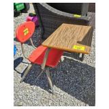 KIDS DESK
