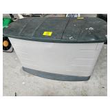 RUBBERMAID DECK BOX