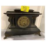 WOOD CASE COLUMN STYLE MANTLE CLOCK