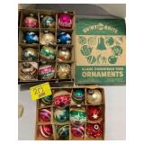 2 BOXES OF VINTAGE CHRISTMAS ORNAMENTS
