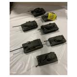 7 METAL SOLIDO TANKS