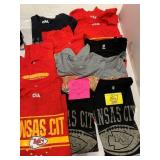 GROUP OF KANSAS CITY CHIEFS SHIRTS - SMALL