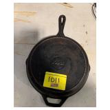 LODGE CAST IRON SKILLET