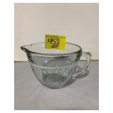 PAMPERED CHEF GLASS MEASURING BATTER BOWL