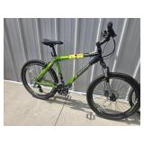 GENESIS HD2600 MOUNTAIN BIKE WITH 26' TIRES