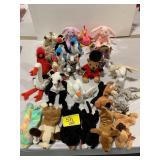 GROUP OF TY BEANIE BABIES